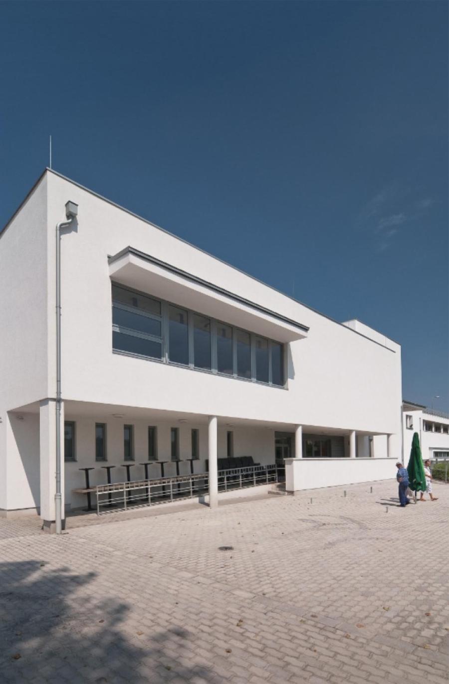 Láng Sportközpont Főépület