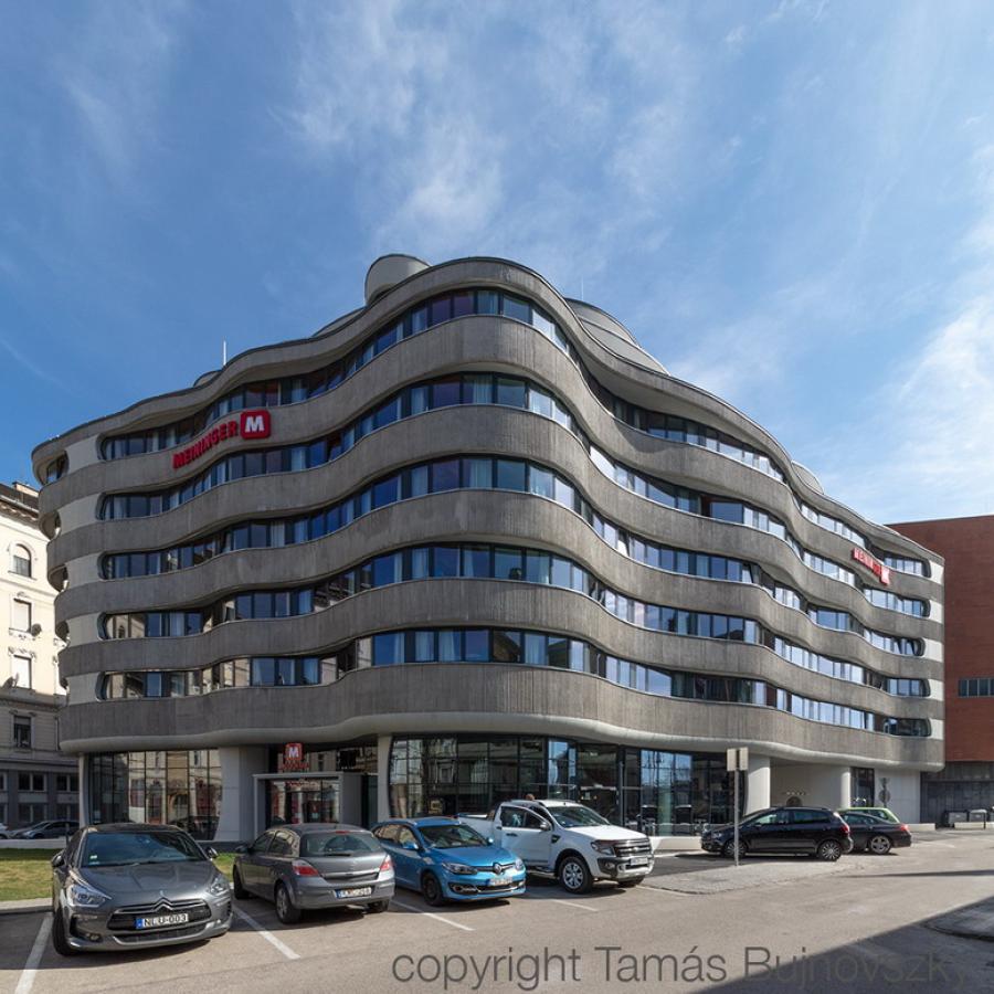 Meininger Hotel - Csarnoktér