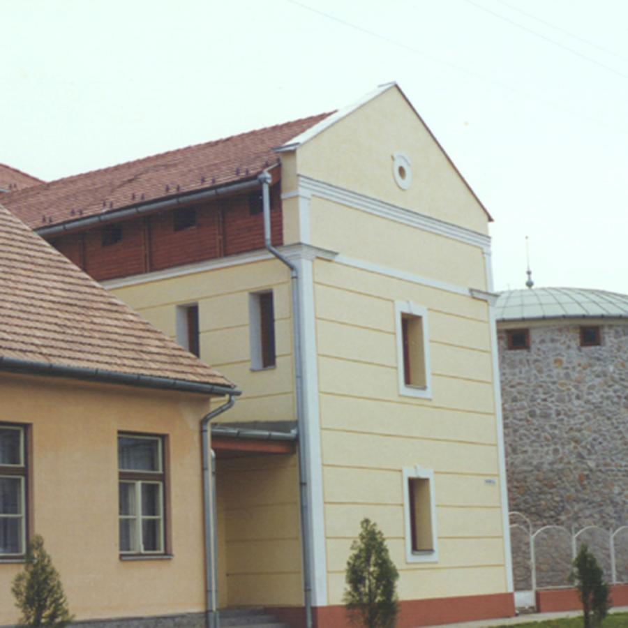 Vaskút iskola