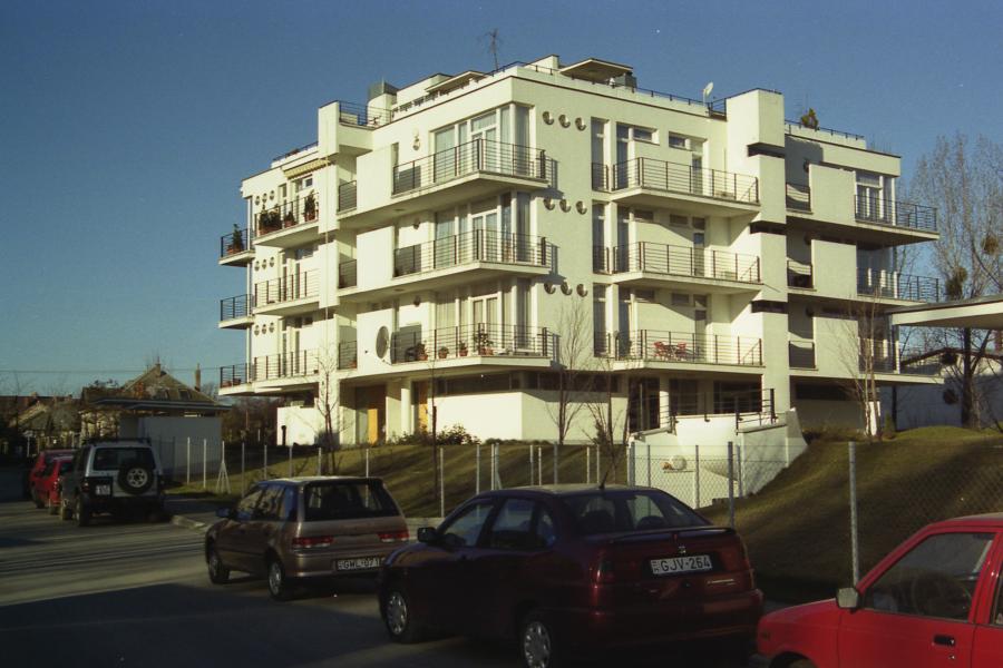 Beregszasz út Új-BAUHAUS Lakópark