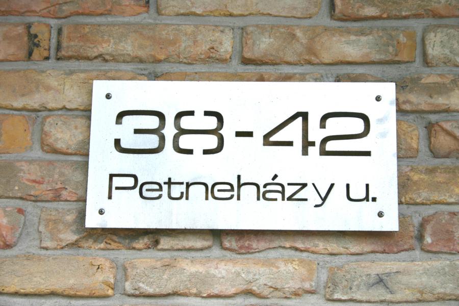 Origó ház - Petneházi u. - 167 lakás